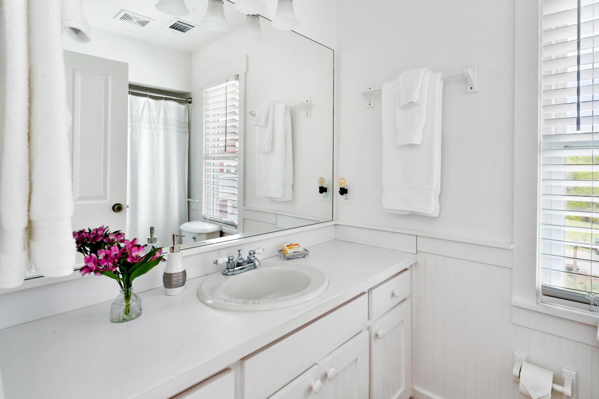 The Farmhouse Inn Buckhead Room photo