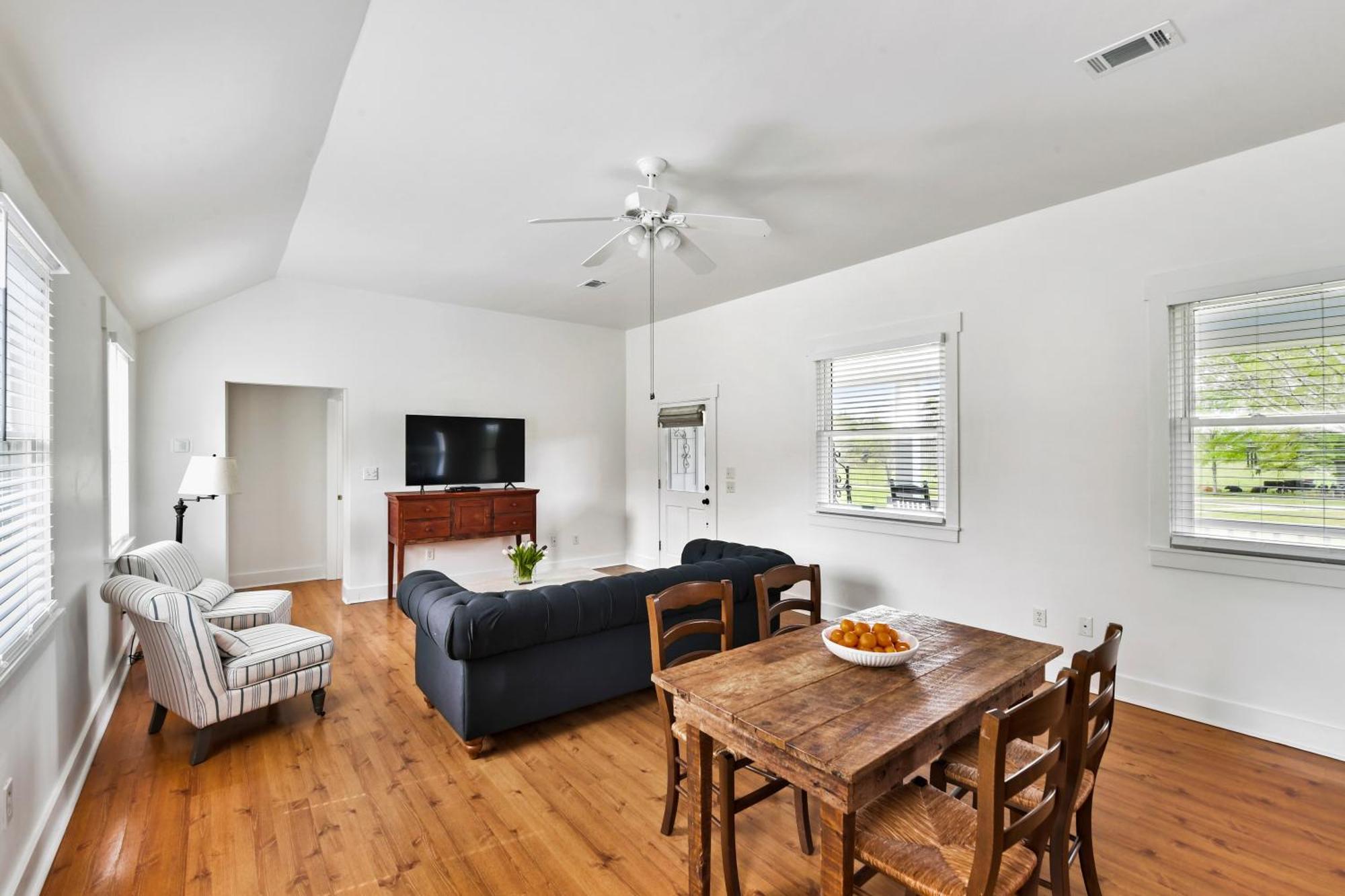 The Farmhouse Inn Buckhead Room photo