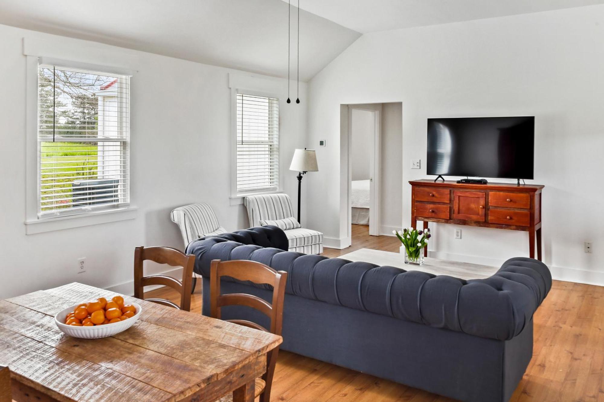 The Farmhouse Inn Buckhead Exterior photo