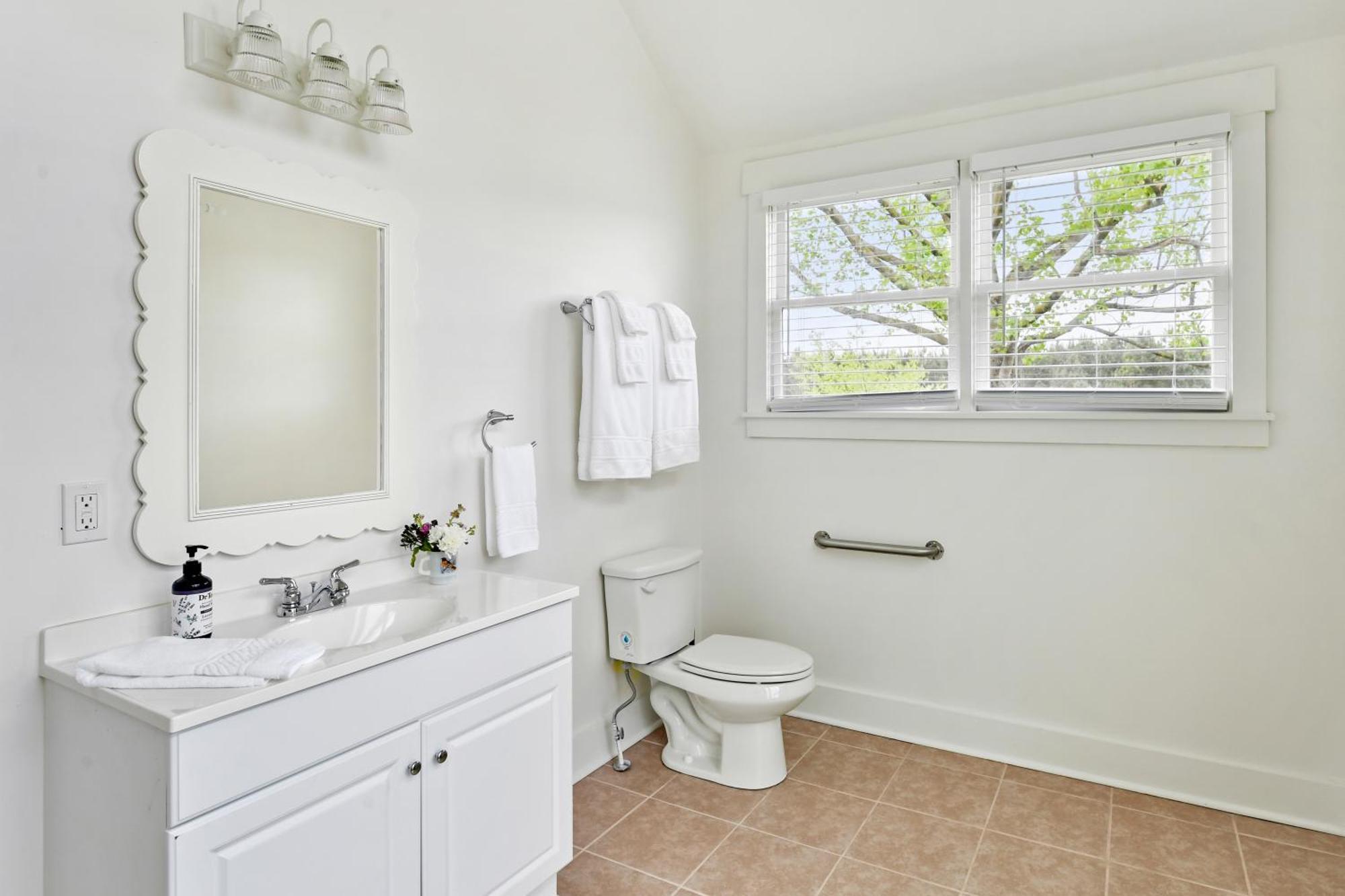 The Farmhouse Inn Buckhead Room photo