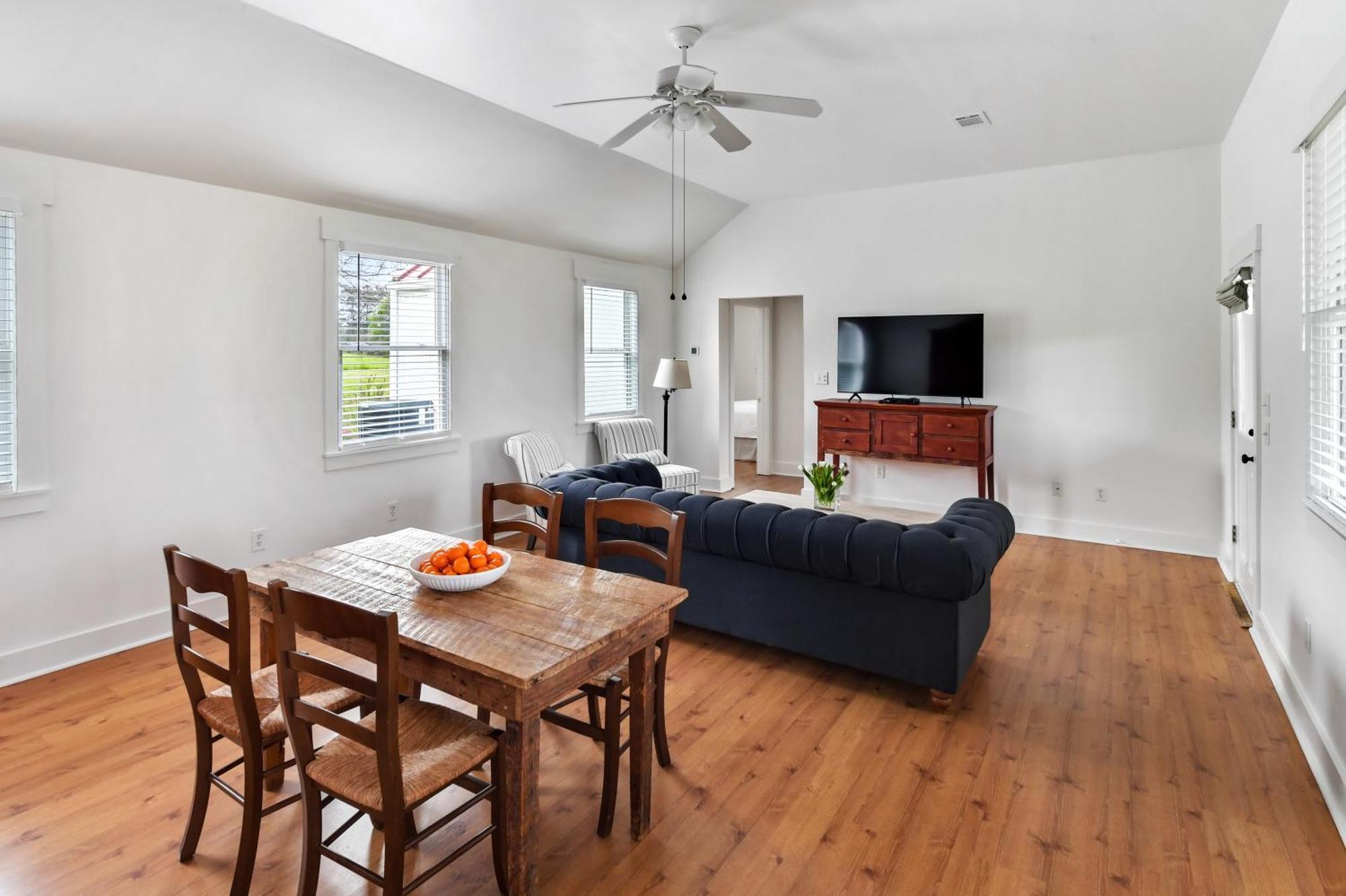 The Farmhouse Inn Buckhead Room photo