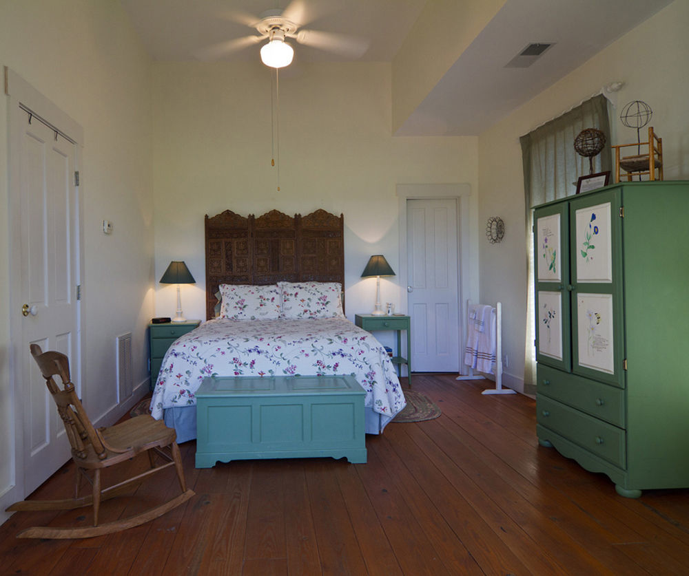 The Farmhouse Inn Buckhead Exterior photo